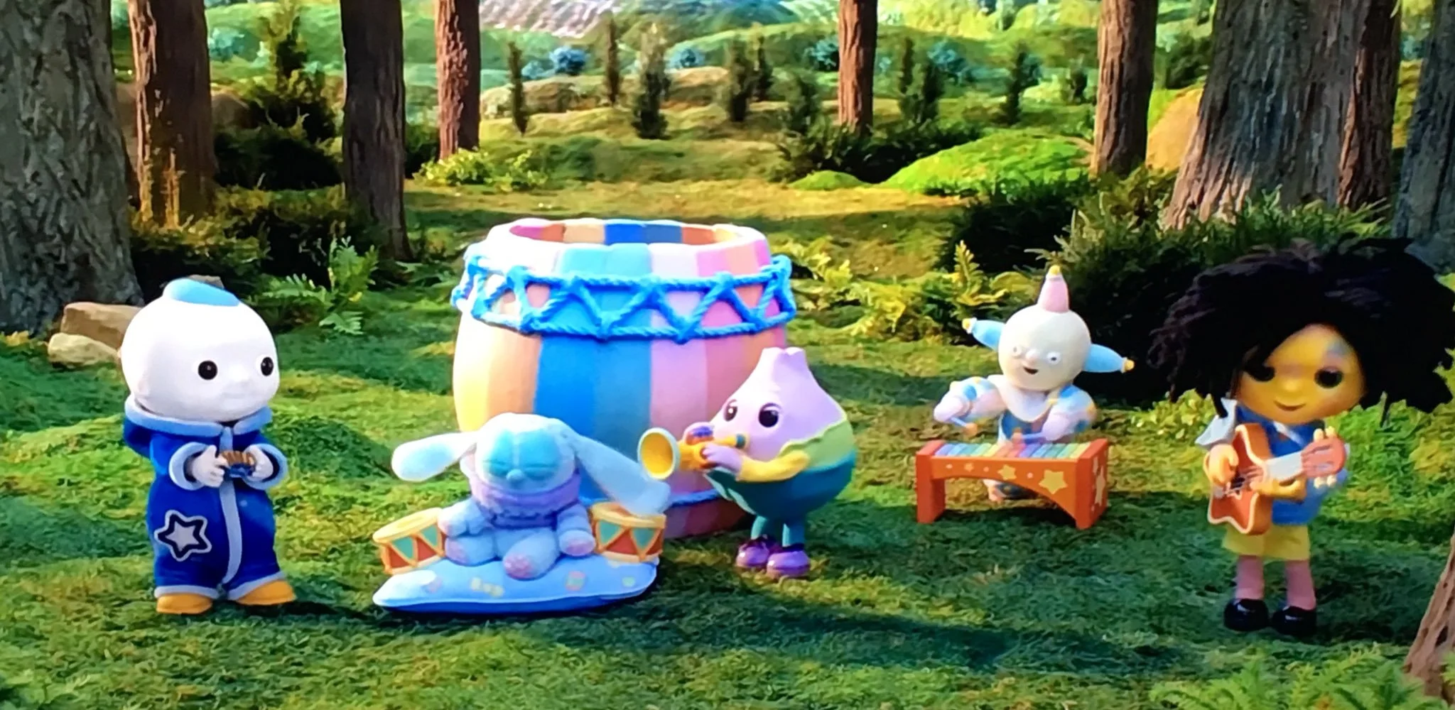 开心娜娜和月亮宝宝 Moon and Me