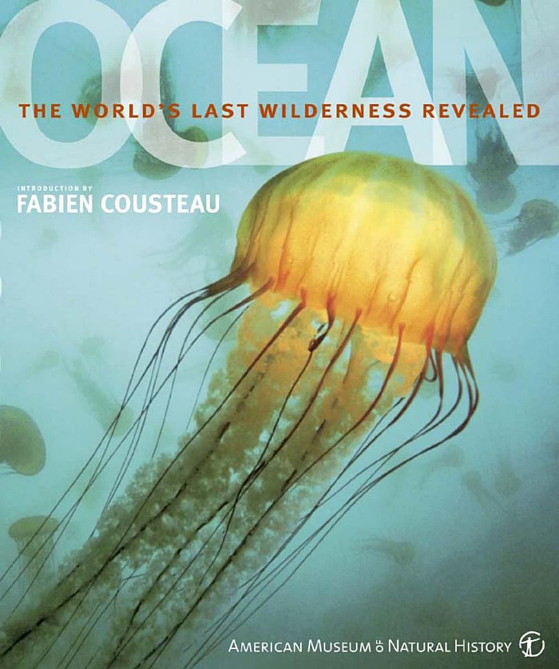 探秘蓝色星球:DK《Ocean: The World’s Last Wilderness Revealed》
